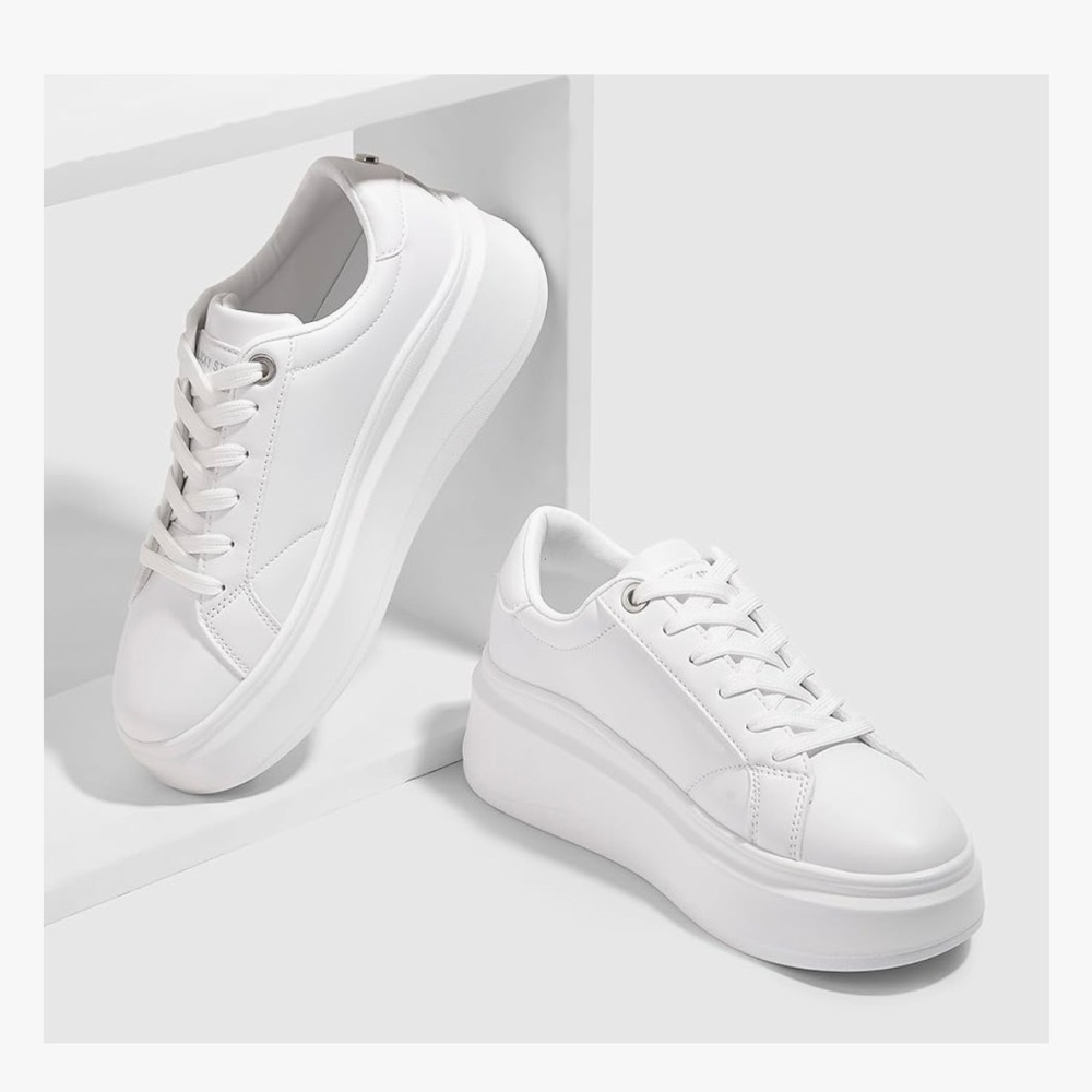 Lucky Step Platform Tennis Shoes